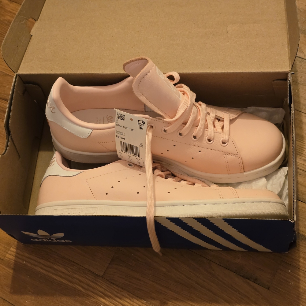 New With Tags- Light Pink Low-Top Athletic Sneakers with White Heel Tab